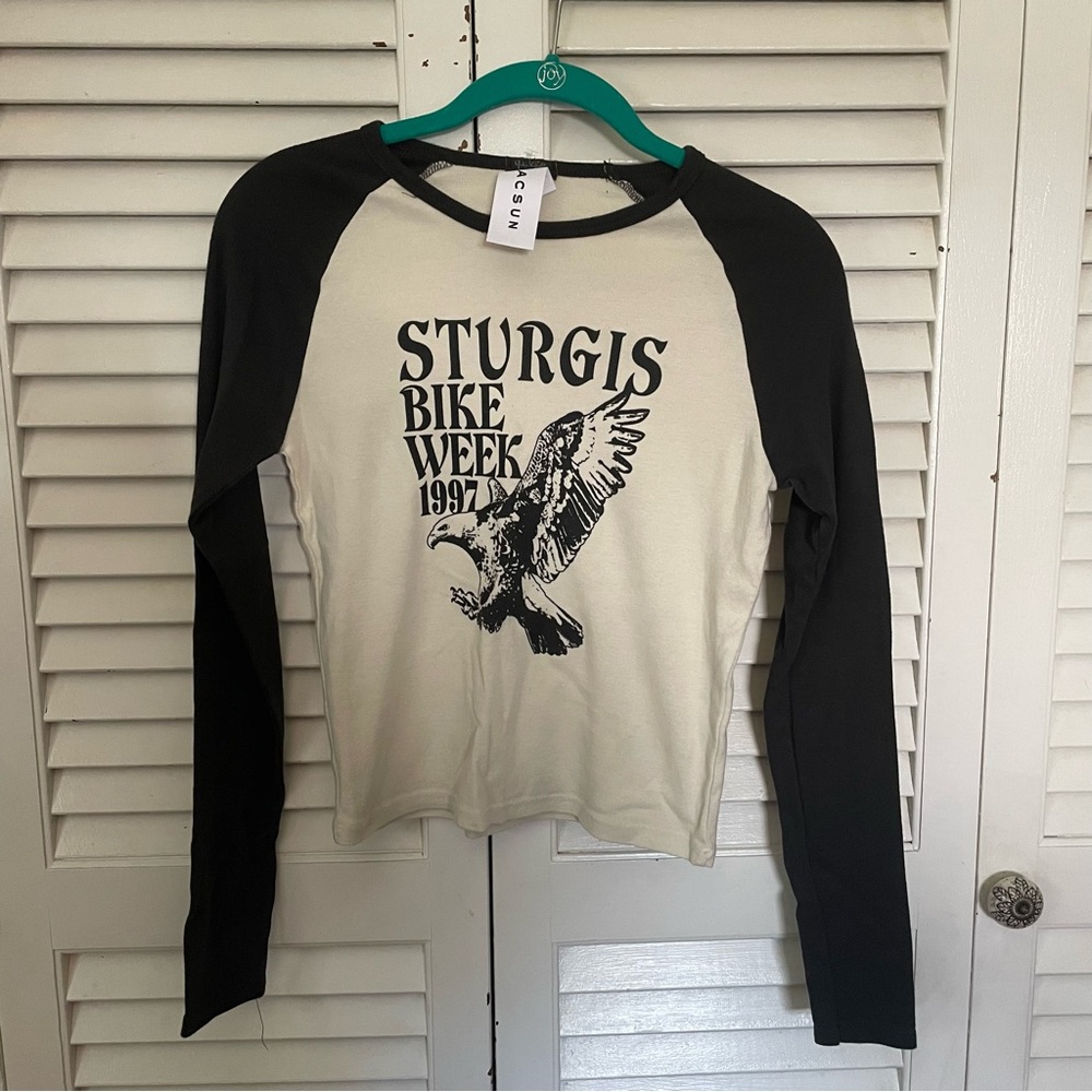 Brandy Melville Black and Cream Long Sleeve Tee